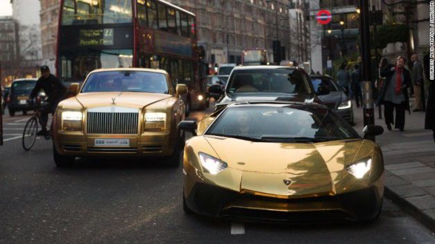 160330151915-gold-cars-pair-exlarge-169